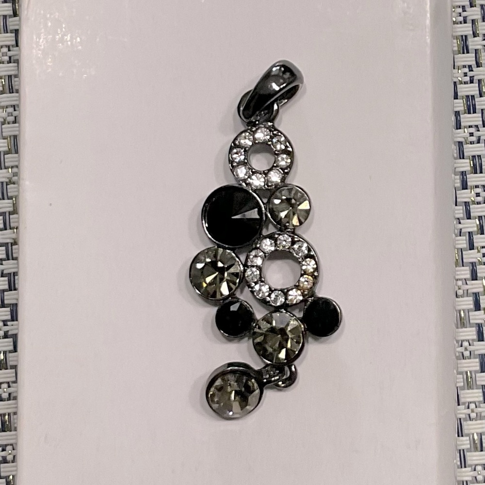 Circle Design Pendant - image 1